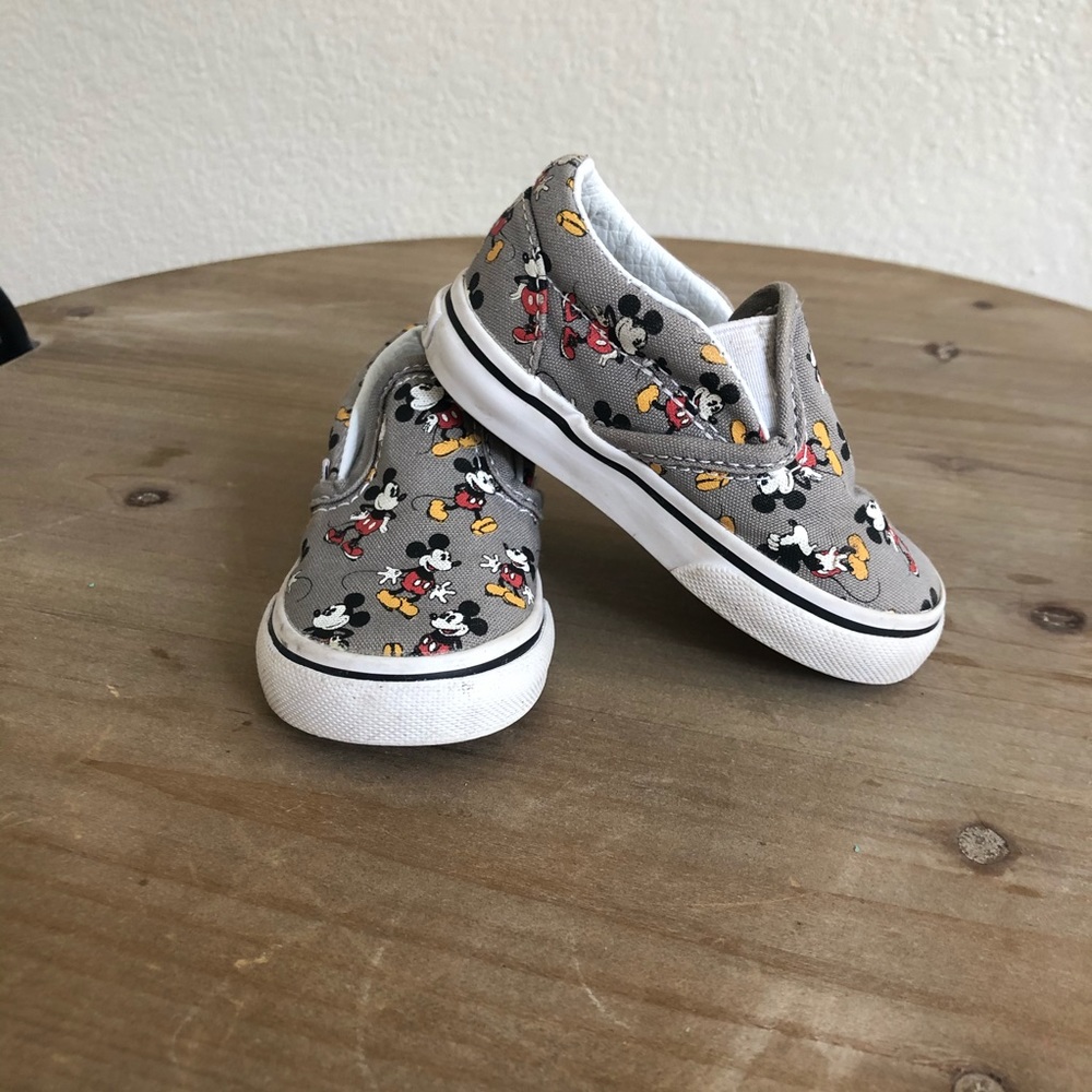 Toddler Disney x Vans slip on Mickey vans